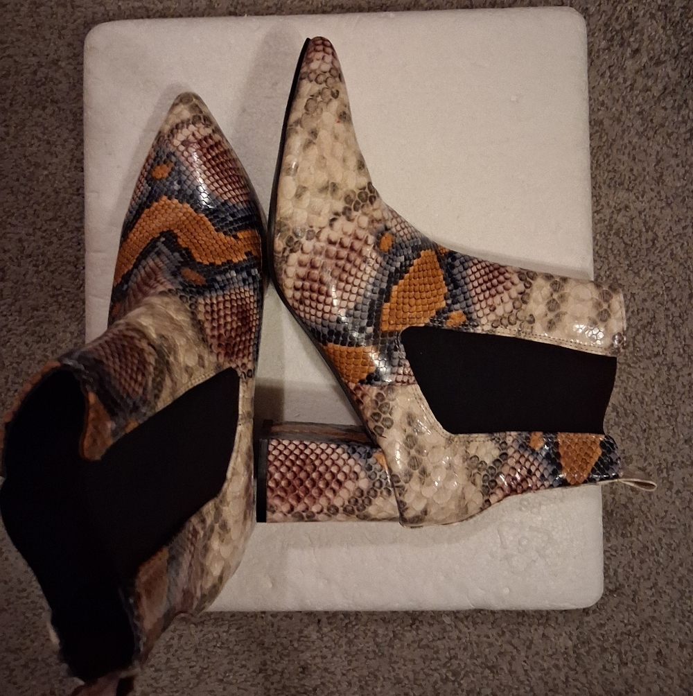 Faux Snakeskin Pointed Toe Chunky Block Heel Ankle Boots Elastic Side Panel